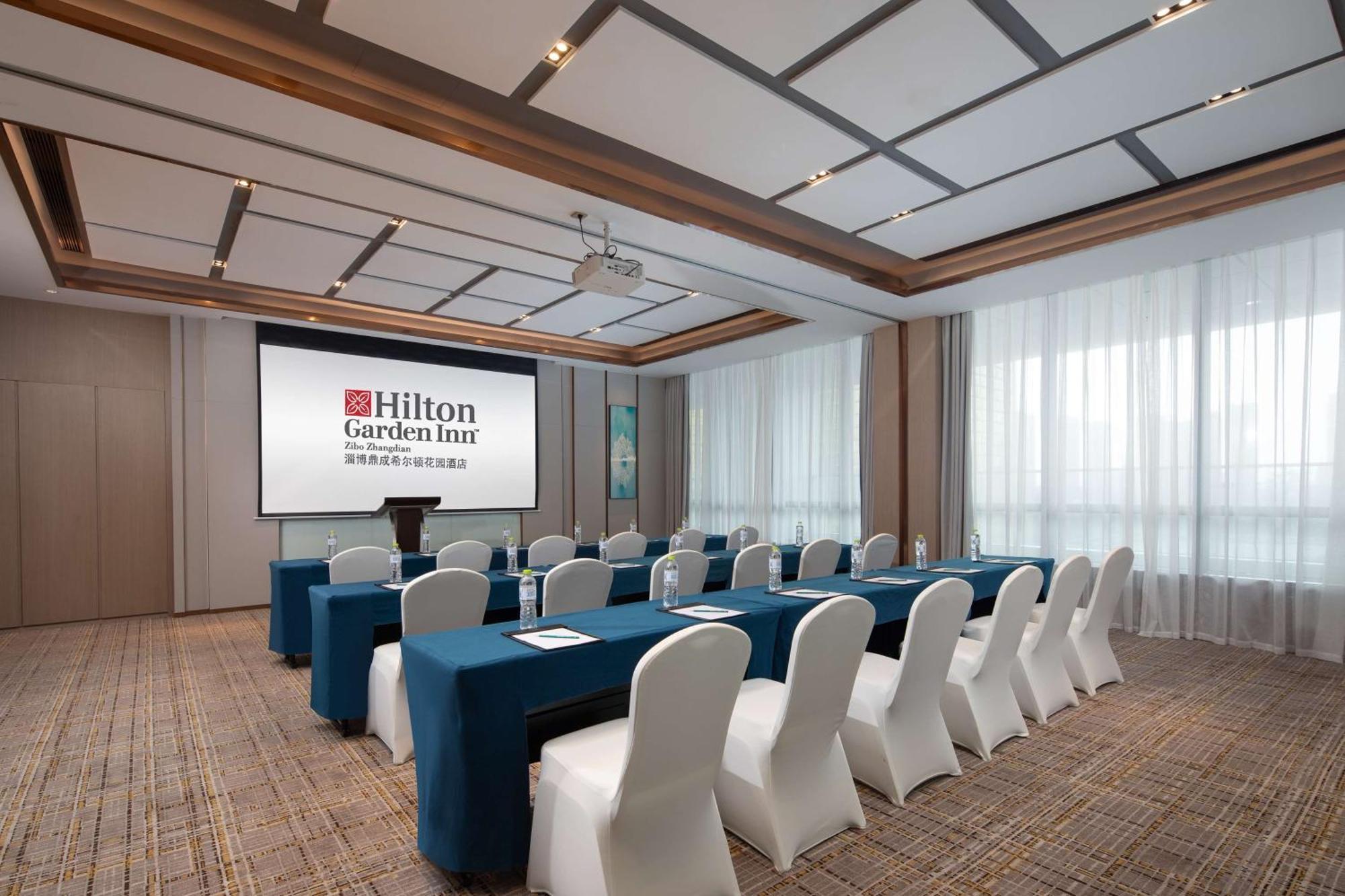 Hilton Garden Inn Zibo Zhangdian Екстер'єр фото