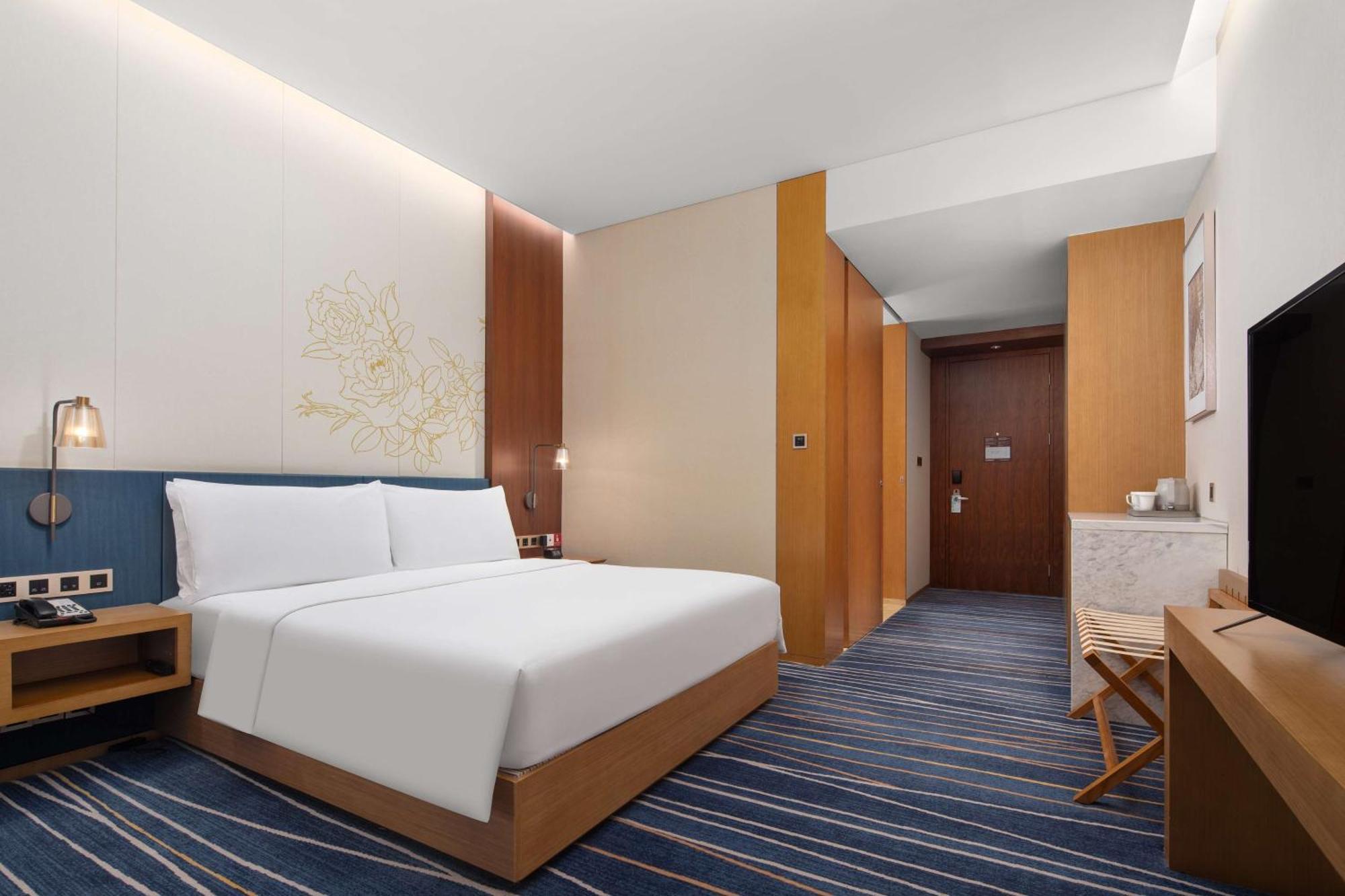 Hilton Garden Inn Zibo Zhangdian Екстер'єр фото