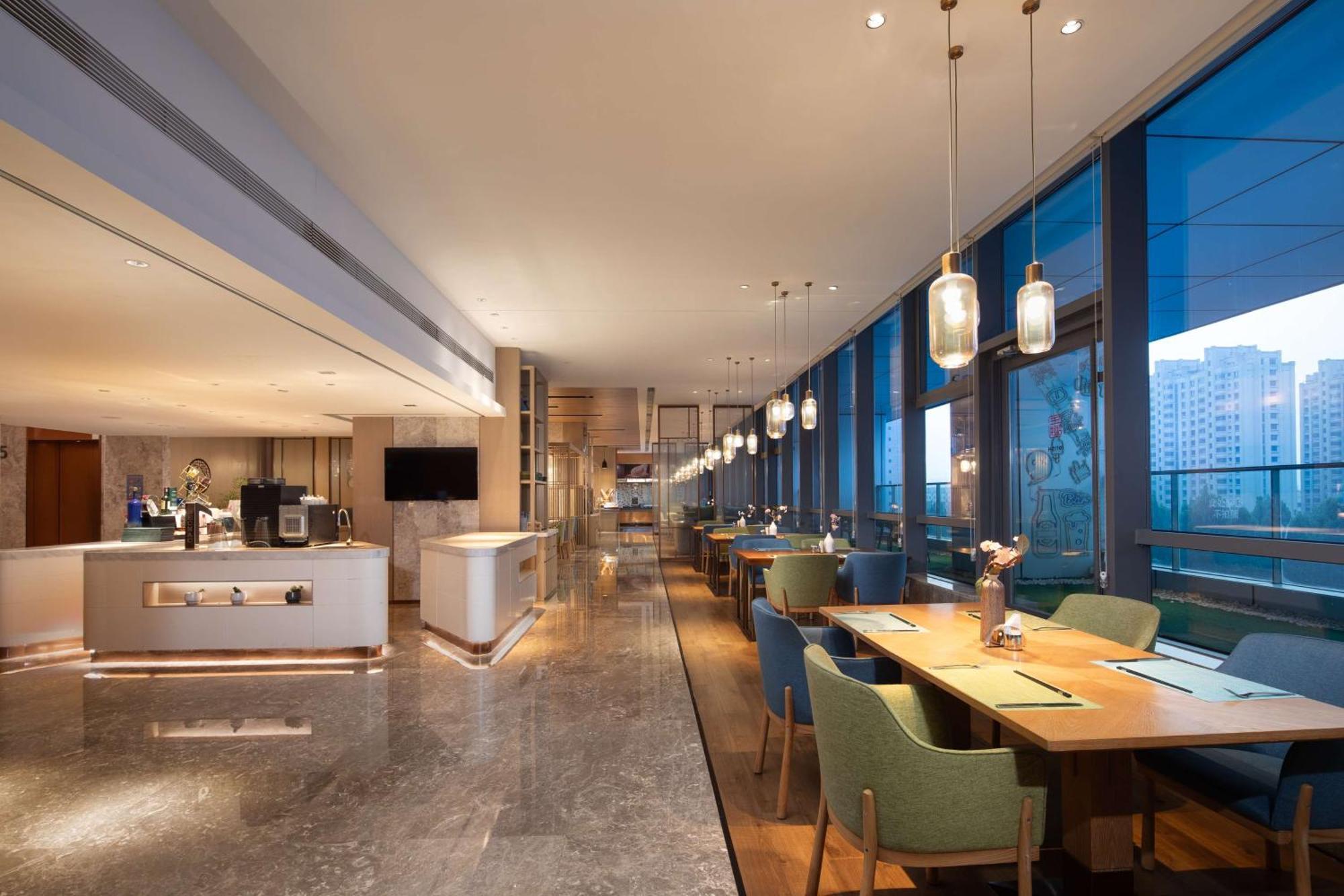 Hilton Garden Inn Zibo Zhangdian Екстер'єр фото